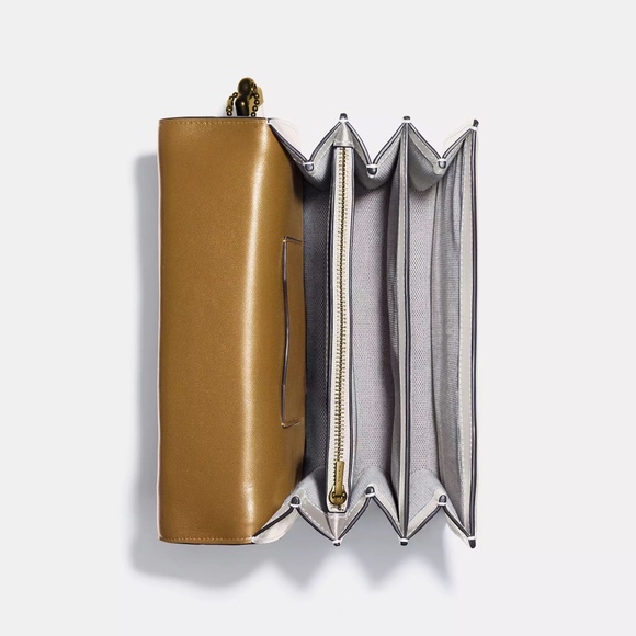 Riley Top Handle 22 With Floral Applique - NWT - Picture 11 of 16